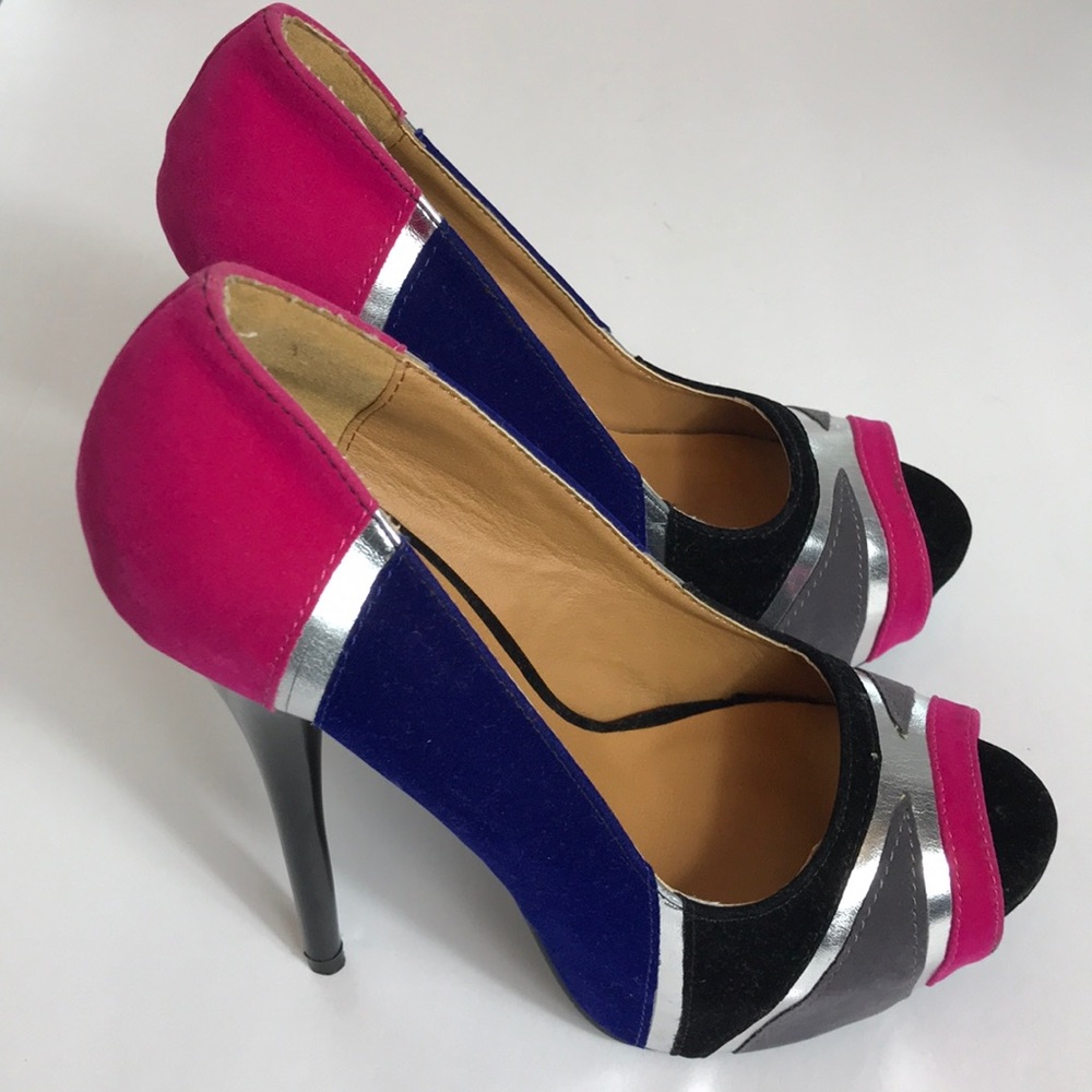 Shi by Journeys Pink & Blue Colorblock Peep-Toe Heels – Size 6.5